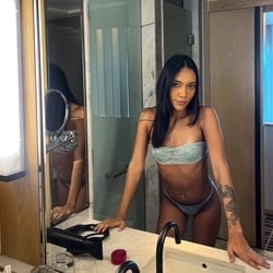 Foto de Kauani 777 ao vivo na webcam