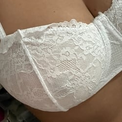 Foto de Kaylanne ao vivo na webcam