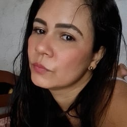 Foto de Kelly Menezes ao vivo na webcam