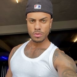 Foto de Kendy 69 ao vivo na webcam