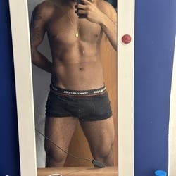 Foto de Kfajeste Dot ao vivo na webcam