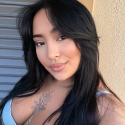 Foto de Kiara Mello 27 ao vivo na webcam