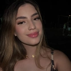 Foto de Kiss Me Velvet - videos sexo ao vivo Sexo ao Vivo