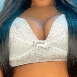 Foto de Kitana 77 ao vivo na webcam