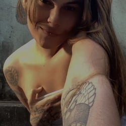 Foto de Kitty Kat 87881 ao vivo na webcam