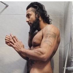 Foto de Klack Bluon ao vivo na webcam