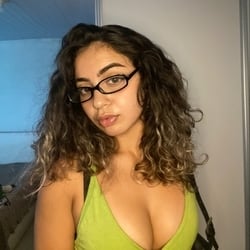 Foto de Ktisune Soberana ao vivo na webcam