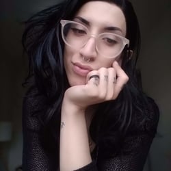 Foto de La Dama Basto ao vivo na webcam