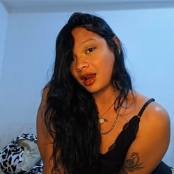 Foto de La Julie ao vivo na webcam