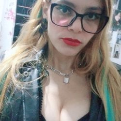 Foto de Lady 77 ao vivo na webcam