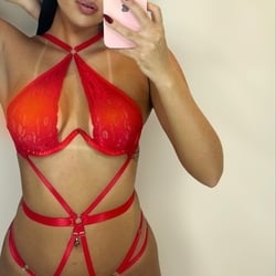 Foto de Lais Oliveira ao vivo na webcam