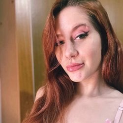 Foto de Lais Prado ao vivo na webcam