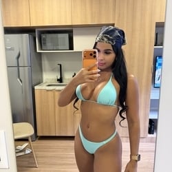 Foto de Laninha - videos sexo ao vivo Sexo ao Vivo