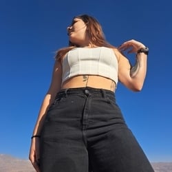 Foto de Lara Aventura ao vivo na webcam