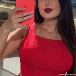 Foto de Lara Romero ao vivo na webcam