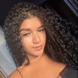 Foto de Lara Xavier ao vivo na webcam