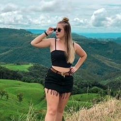 Foto de Lari 678 ao vivo na webcam