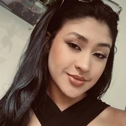 Foto de Lari Desejo ao vivo na webcam