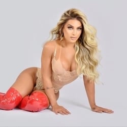 Foto de Larissa Dias ao vivo na webcam