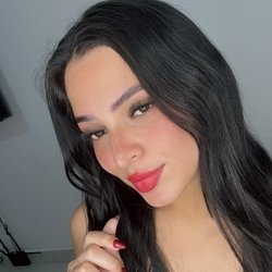 Foto de Larissa Lacerda ao vivo na webcam