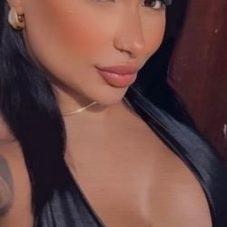 Foto de Lary Boas ao vivo na webcam