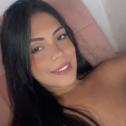 Foto de Lary Dally ao vivo na webcam