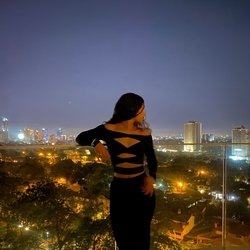 Foto de Laura Desire ao vivo na webcam