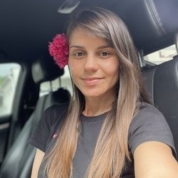 Foto de Lauren Moser ao vivo na webcam