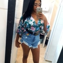 Foto de Laurinha 202 ao vivo na webcam