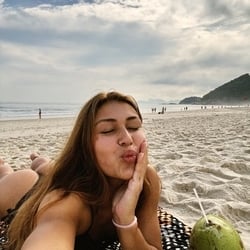 Foto de Lavi - videos sexo ao vivo Sexo ao Vivo