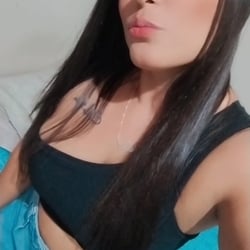 Foto de Layla 1995 ao vivo na webcam