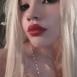 Foto de Layla Doll ao vivo na webcam