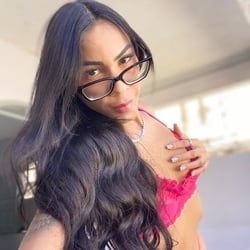 Foto de Lays Fernandes ao vivo na webcam