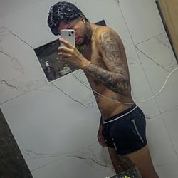 Foto de Lec Tatuado ao vivo na webcam