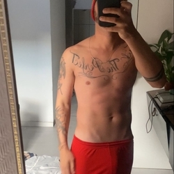 Léo M