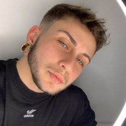 Foto de Leonardo LeBlanc ao vivo na webcam