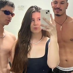 Foto de Let Nascimento ao vivo na webcam