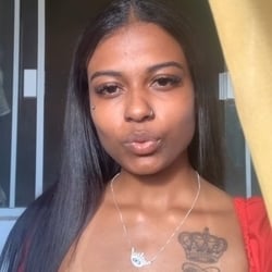 Foto de Lethi ao vivo na webcam