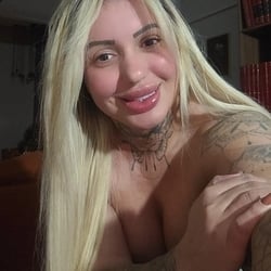 Foto de Leticia Rangel ao vivo na webcam