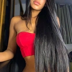 Foto de Letícia Souza ao vivo na webcam