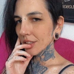 Foto de Lez Tatuada ao vivo na webcam
