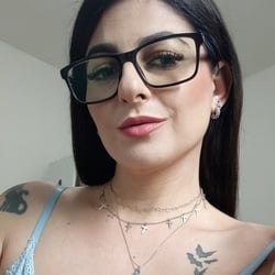 Foto de Li Lima ao vivo na webcam