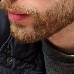 Foto de Li Vivi ao vivo na webcam