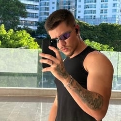 Foto de Lian 21cm ao vivo na webcam