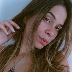 Foto de Liana Fagundes ao vivo na webcam