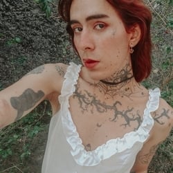 Foto de Lili Doliver ao vivo na webcam