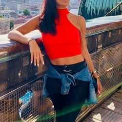 Foto de Lilith 24 - videos sexo ao vivo Sexo ao Vivo