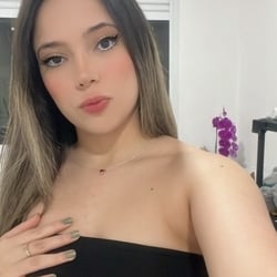 Foto de Linda SZ ao vivo na webcam