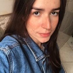 Foto de Linda Violet ao vivo na webcam