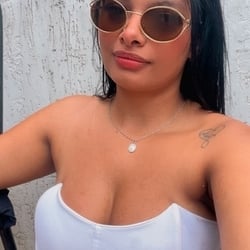 Foto de Linne 98 - videos sexo ao vivo Sexo ao Vivo